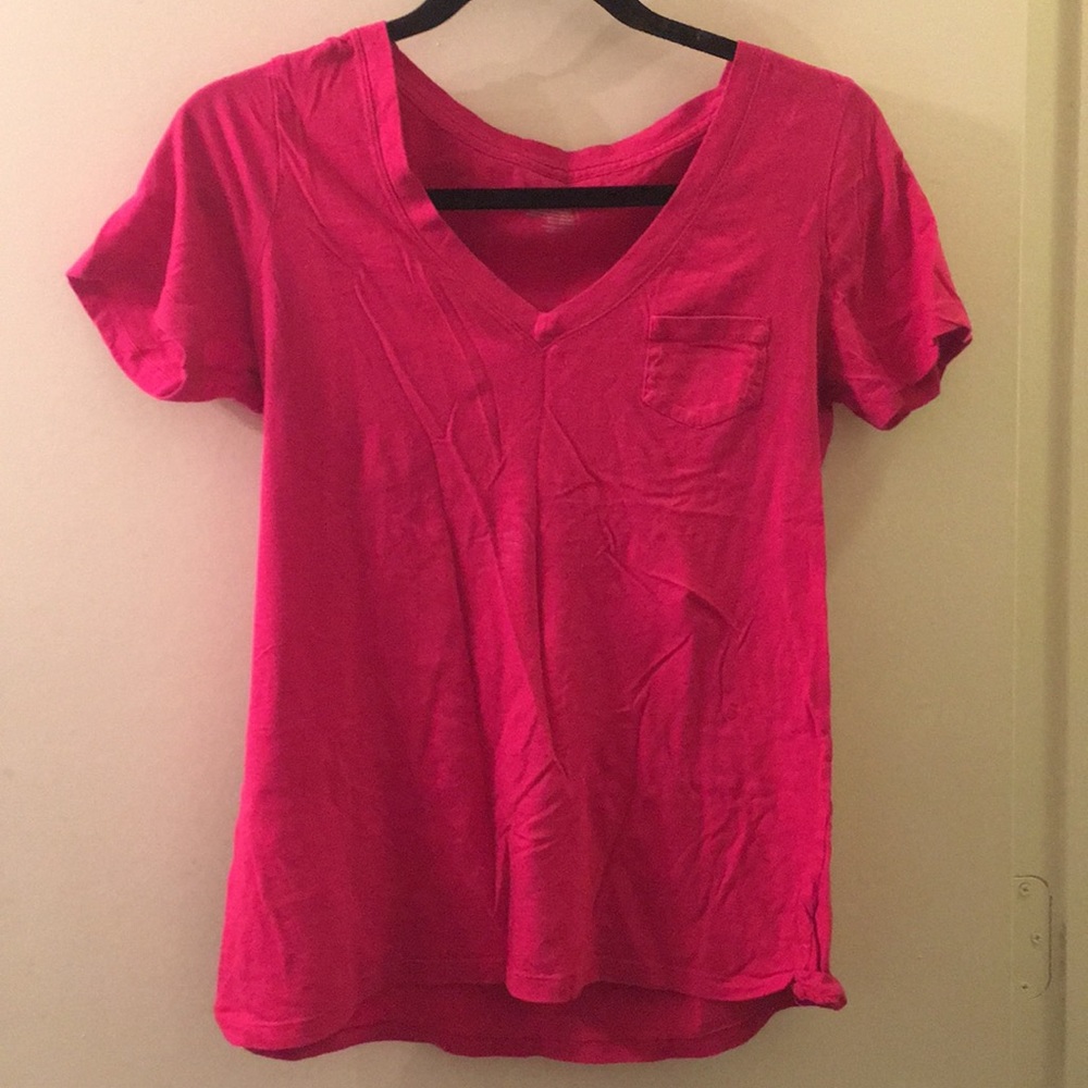 Pink v neck tee
